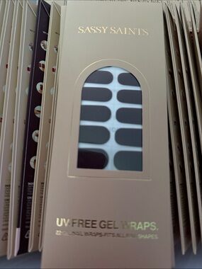 NEW SASSY SAINTS GEL NAIL WRAPS Nonsmoking pet free home dark current currant